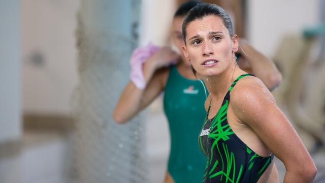 Francesca Dallapè trova i ladri in casa, scappa e si fa anche male