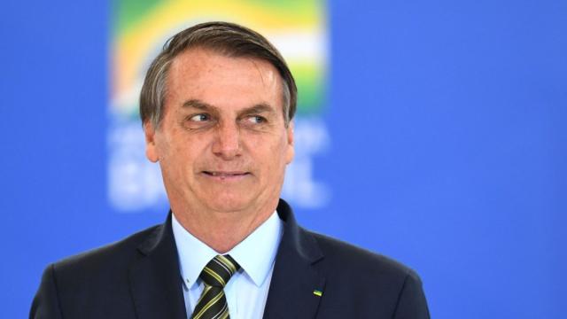 Bolsonaro incita atos do dia 15 no WhatsApp e provoca ira da oposição