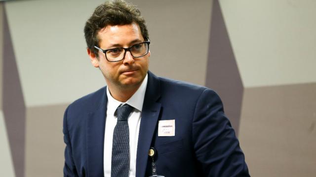 Bolsonaro é monitorado após seu secretário ser diagnosticado com coronavírus