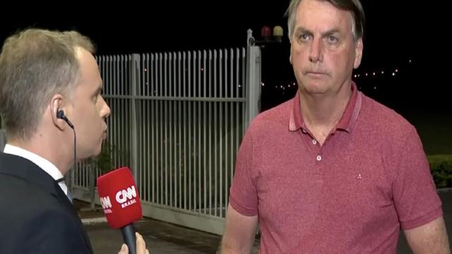 Site diz que CNN Brasil foi ao ar sem questionar Bolsonaro sobre suas declarações