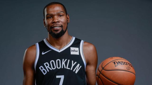 Jogador de basquete Kevin Durant testou positivo para o coronavírus