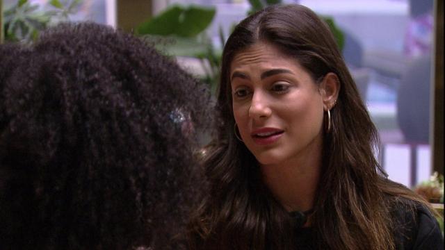 'BBB20': Thelma dispara contra Mari após desentendimento