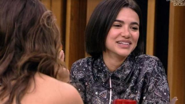 'BBB20': Manu diz que irá representar Paulinho Vilhena para Gizelly