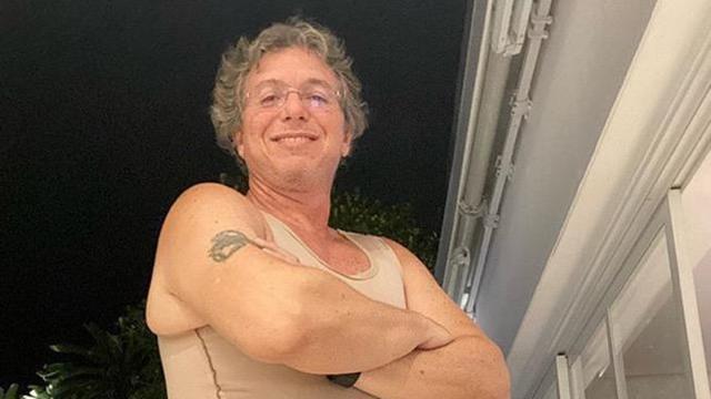 'BBB20': Boninho interage com internautas e revela novidade da semana