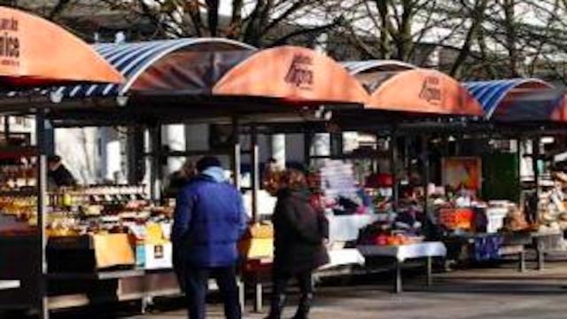 Coronavirus, la Francia riapre un quarto dei mercati alimentari 