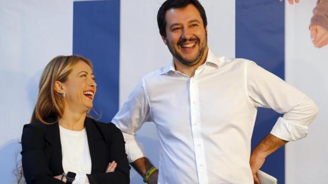 Matteo Salvini e Melone contro Conte, urlano la svendita del nostro Paese