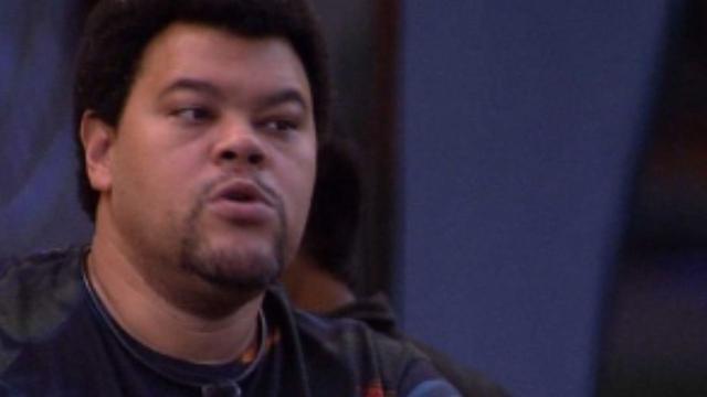 Pedro Bial comete erro em live ao falar sobre possível vitória de Babu