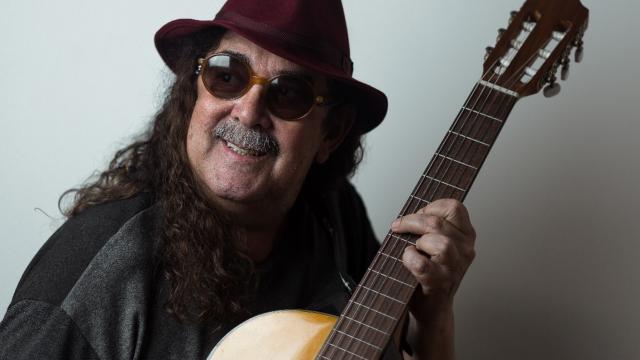 Morte de Moraes Moreira pega famosos de surpresa