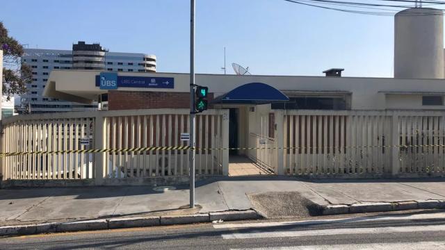 Mulher é morta a tiros por seu ex-companheiro dentro de Unidade Básica de Saúde