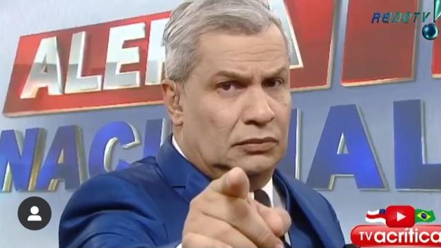 Sikêra Júnior passa mal durante programa, e pede orações pela sua recuperação.