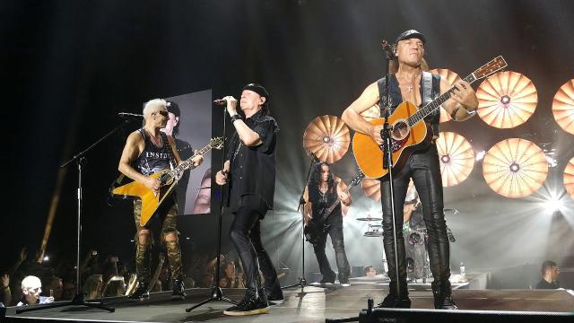 Banda 'SCORPIONS' contam toda sua trajetória 