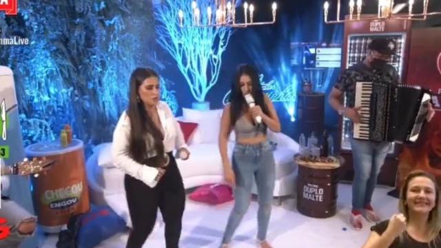 Simone e Simaria fazem live por quase cinco horas e falaram até da saída de Moro.