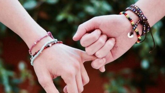 Signos capazes de transformar uma amizade em namoro