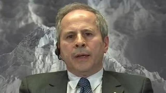 Coronavirus: per Crisanti c'è il pericolo di un ritorno dall'estero
