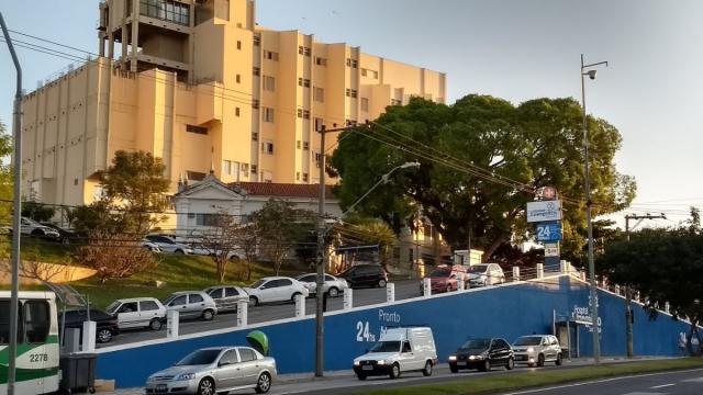 Motorista de app não cobra viagem de profissional de saúde história viraliza 