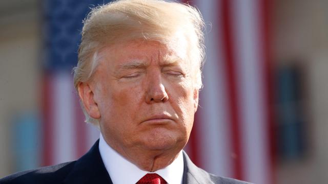 Trump chama China de incompetente 