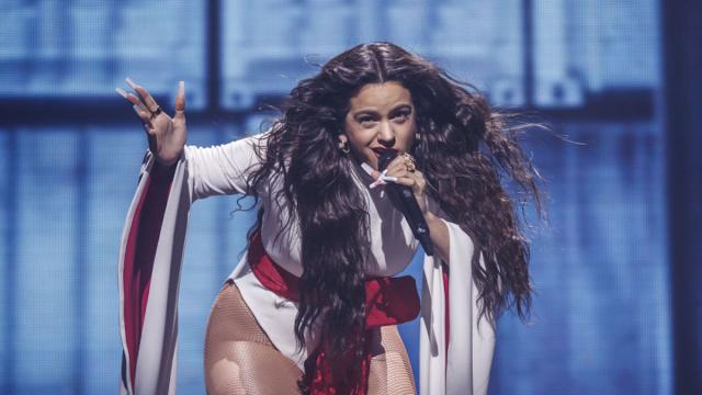 Rosalía estrena un nuevo tema con el sugerente título de 'KLK'