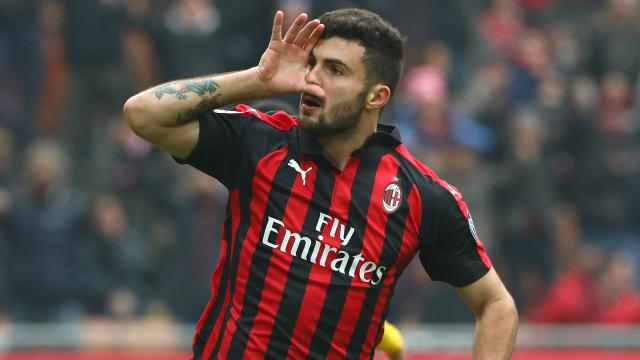 5 curiosità su Cutrone, calciatore della Fiorentina: è fidanzato con Francesca Valenti