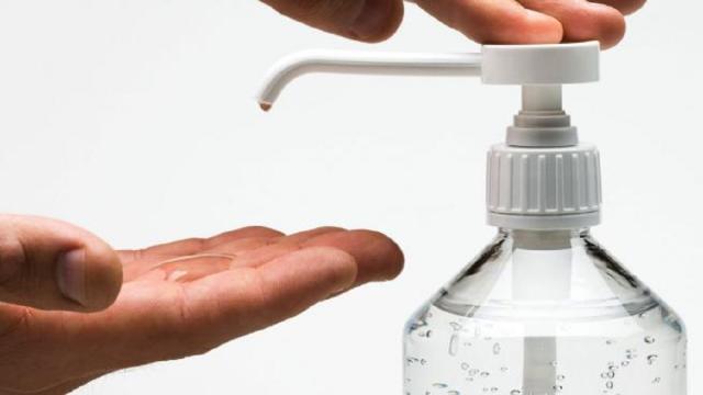 Cinco consejos de Sanidad sobre el gel hidroalcohólico