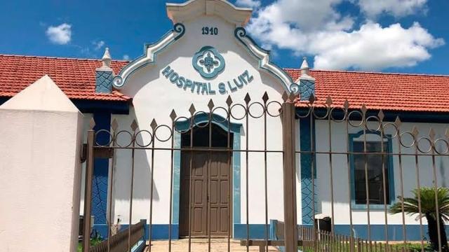 Hospital troca corpos e homem é enterrado no lugar de mulher de 81 anos em MT