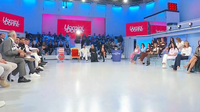 Anticipazioni U&D: 'giallo mediatico' per Cinzia e Marco