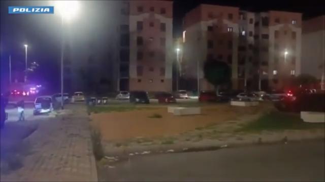 Droga, 32 arresti della squadra mobile a Reggio Calabria