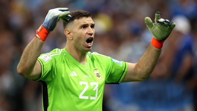 Juventus, caccia al nuovo portiere: l'obiettivo rimane Dibu Martinez
