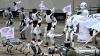 Polonia, manifestazione simbolica di robot per chiedere regole chiare sull'uso della IA 