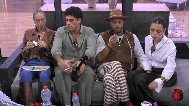 Grande Fratello VIP, Jonathan turbato dallo scontro con Andreas